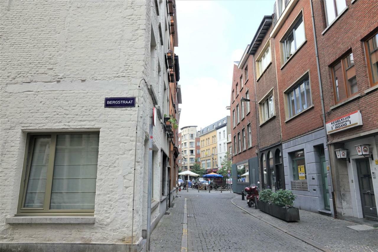 Urban Condo - Peacefull And Cozy Spot In Historical Center Antwerp Exterior photo